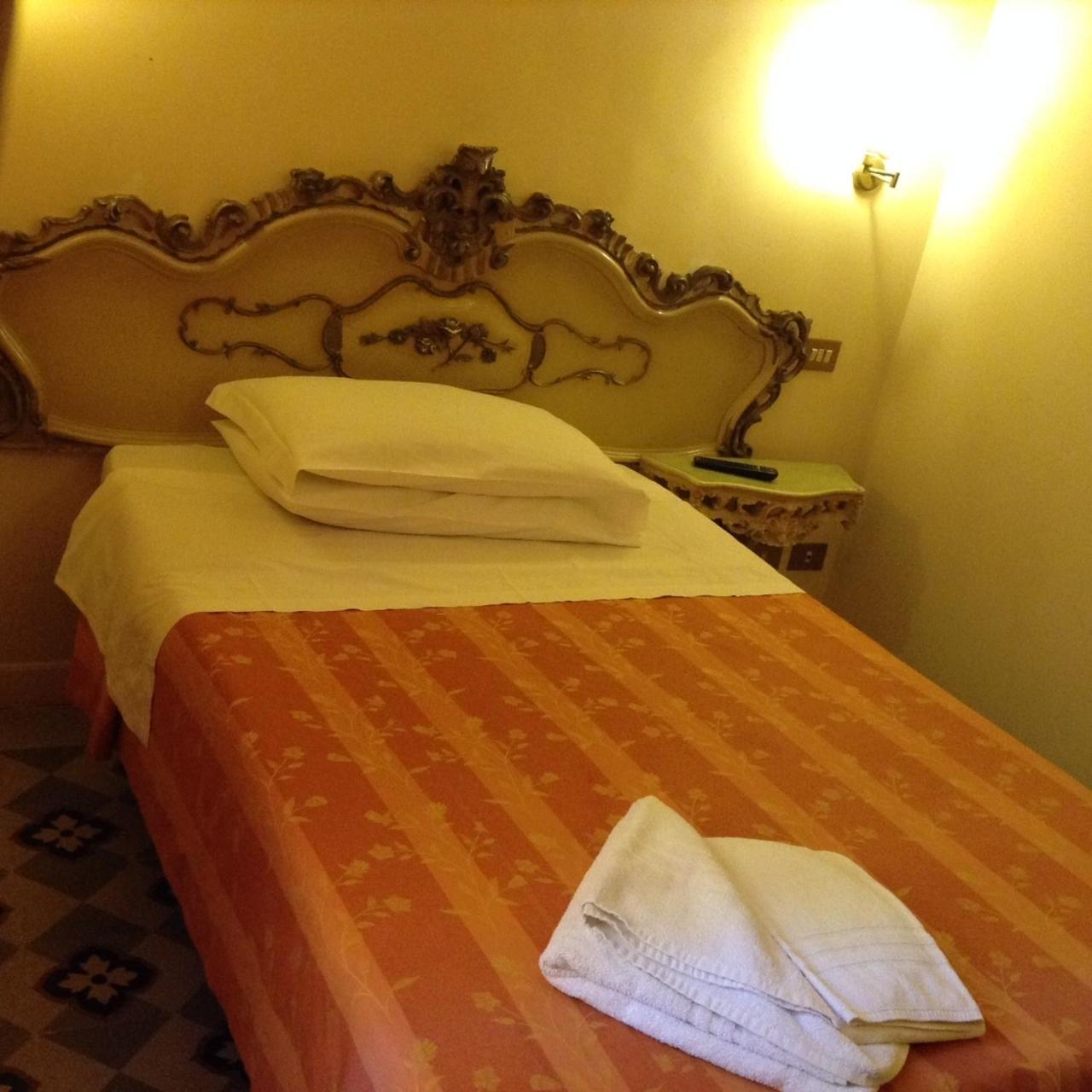 Maison De Marta Rom Rum bild