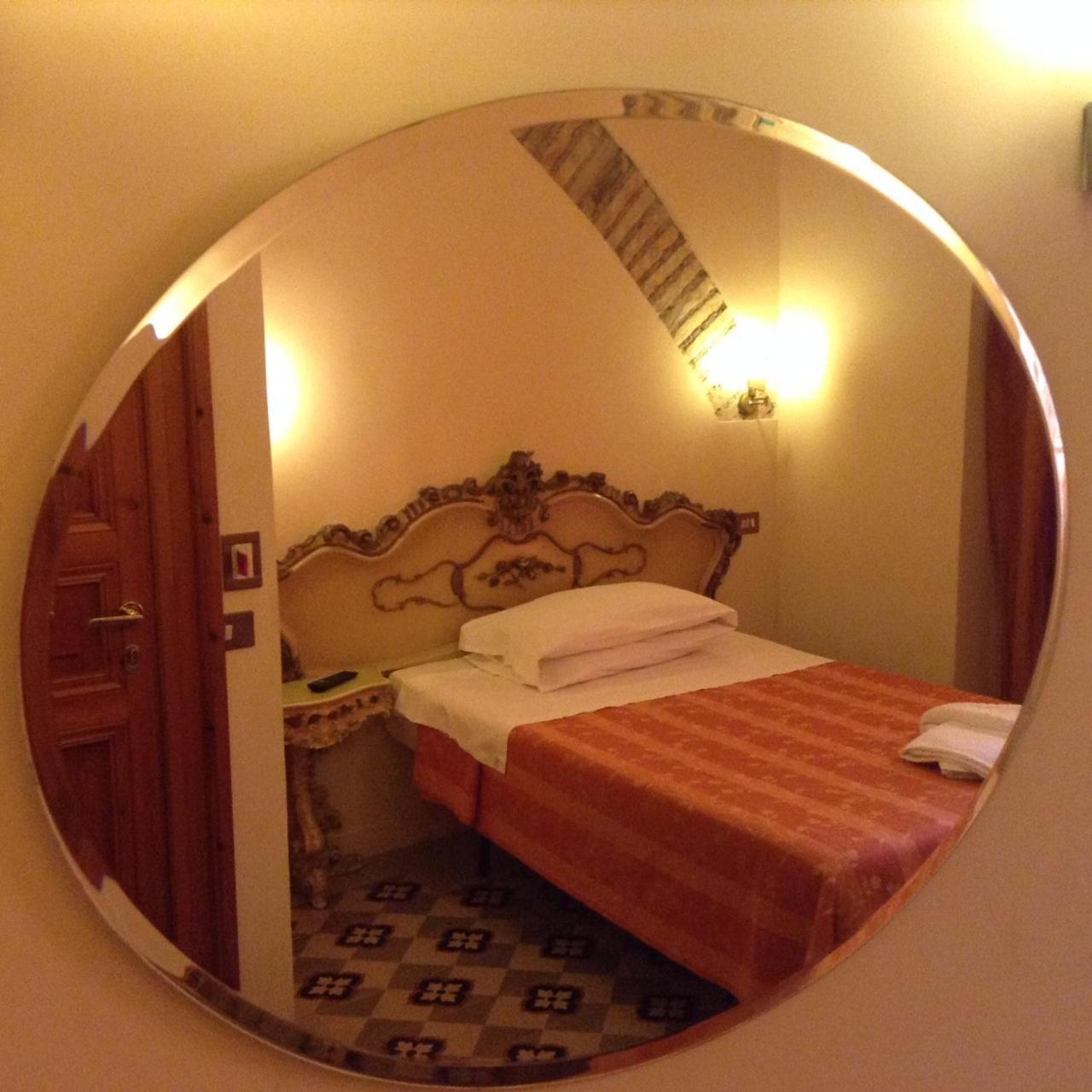 Maison De Marta Rom Rum bild